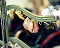 Wanted : Vintage Jewelry