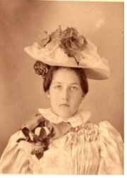Quickie Send ATC ♥ Vintage Ladies w/ Hats