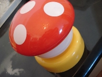 Treasure Swap: Whatsherface & Weeatcrayons