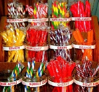 (not) A SUMMER HOLIDAY: postcard&candy