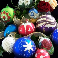 Christmas tree ornament swap
